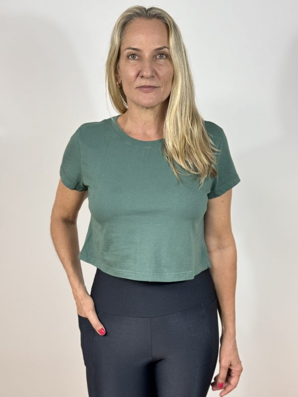 CAMISETA CROPPED ALGODÃO VERDE