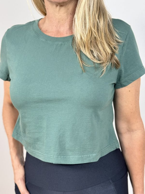 CAMISETA CROPPED ALGODÃO VERDE - Image 2
