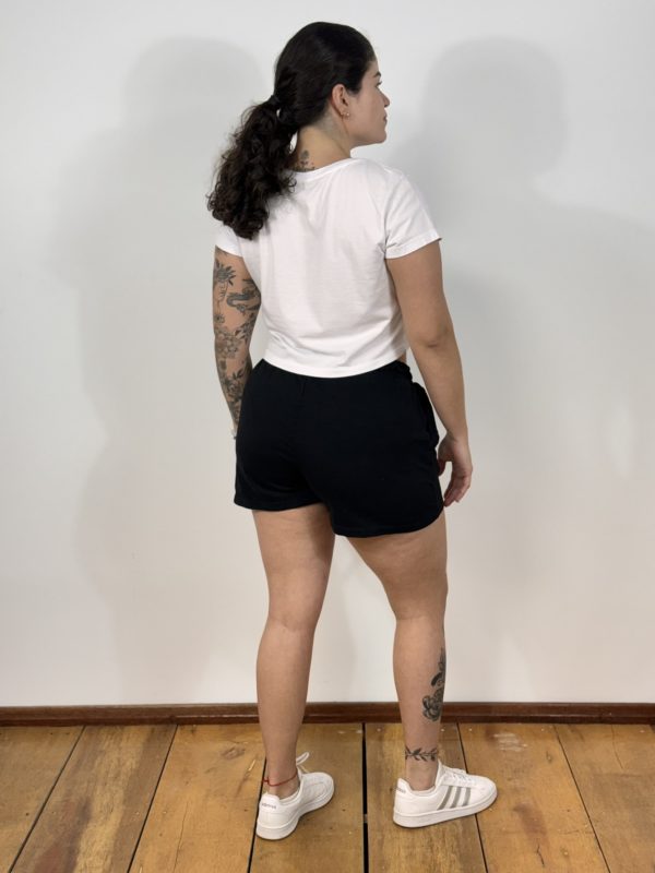 CAMISETA CROPPED ALGODÃO BRANCA - Image 2