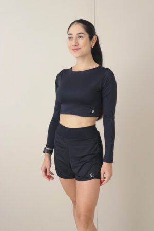 CROPPED MANGA LONGA PRETO