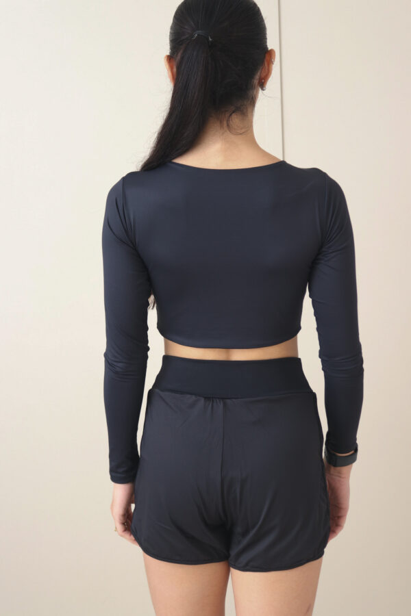 CROPPED MANGA LONGA PRETO - Imagem 3