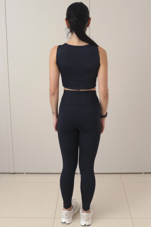 REGATA CROPPED PRETA - Imagem 3